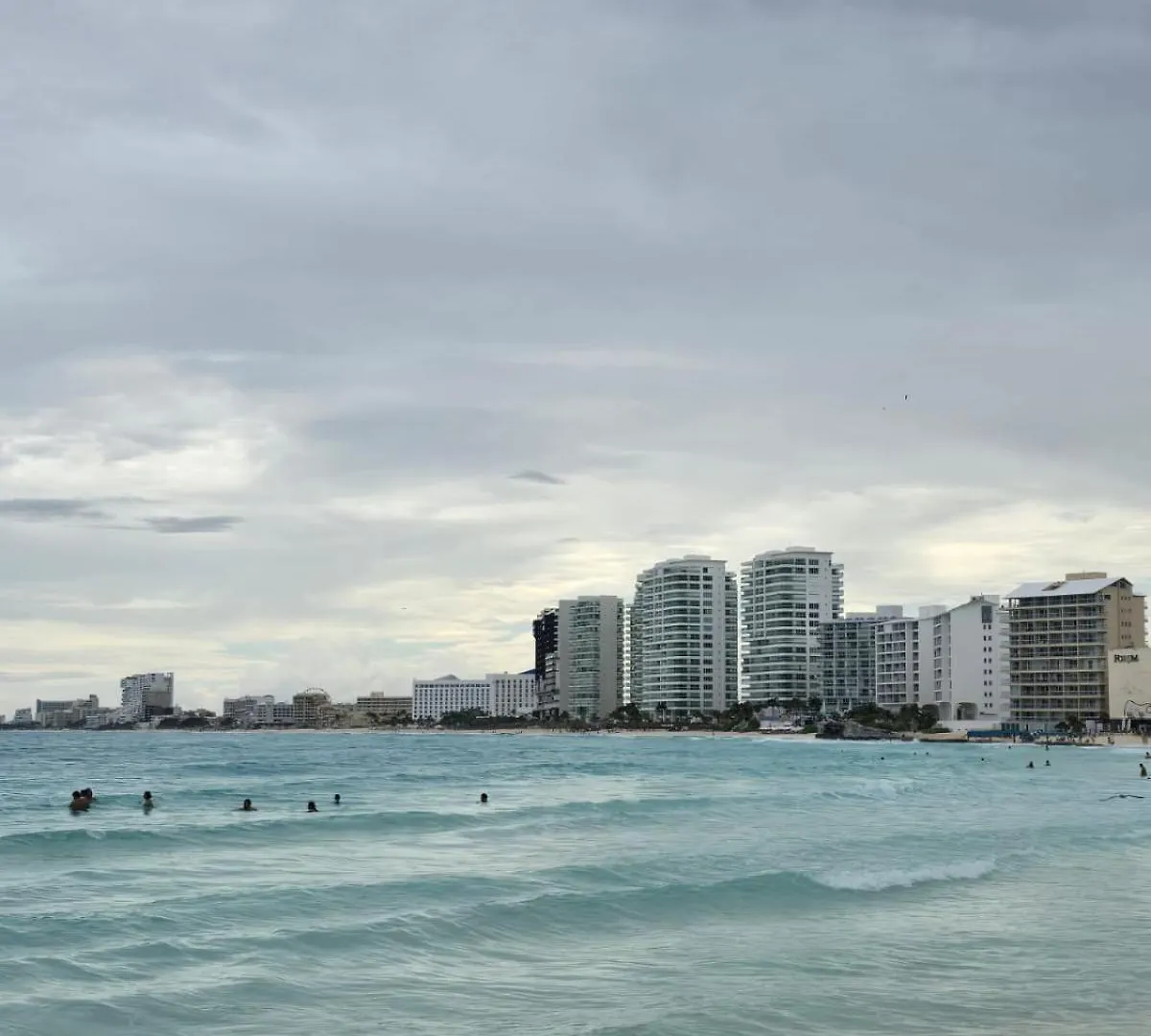 Cancun Beach & Nightlife Paradise Salvia Condominiums contacts